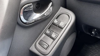 Dacia Duster 1.2 TCe 4x2 Blacksh Trekhaak | Airco | Camera | / 13