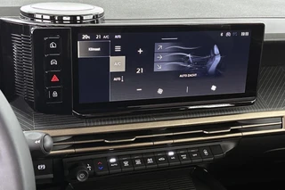 Lancia Ypsilon 1.2 Turbo Hybrid 110pk / 21