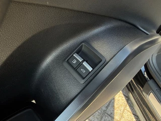 Audi Q5 50 TFSI e QUATTRO Hybride Pro Line 252PK Camera NAVI 20 Inch LM Velgen / 23