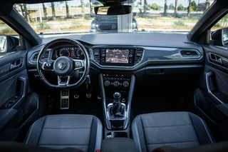 Volkswagen T-Roc 1.5 TSI Sport | Climate | Navi | Cruise | Camera | PDC / 29