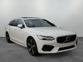 Volvo V90 2.0 T4 R Design Pano | Trekhaak | Apple carplay | Pilot assist |