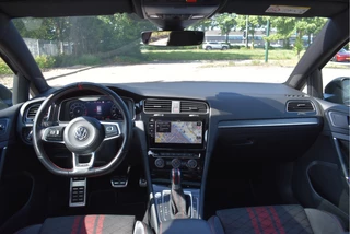 Volkswagen Golf 2.0 TSI GTI TCR Performance Pack Executive 290 pk Nardo Grey | Vol | Keyless | Pano | Camera | Carplay | Adapt.CC | Full LED | Historie / 15