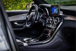 Mercedes-Benz GLC Coupé 250 4MATIC AMG Line  Burmester 20" Distronic Night / 28