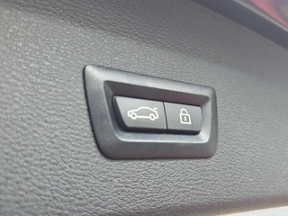 BMW X1 xDrive25e eDrive M pakket HUD LEER SPORT PANODAK / 37