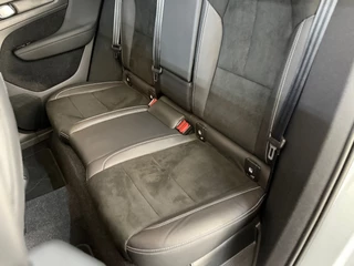 Volvo XC40 1.5 T3 R-Design | Pano | Winterpakket | Elektr voorstoelen+memory | Camera | Carplay / 36