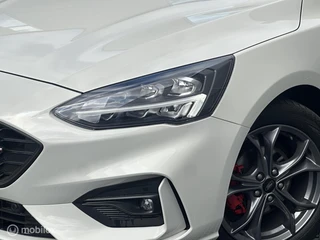 Ford Focus 1.5 EcoBoost ST LINE / 8