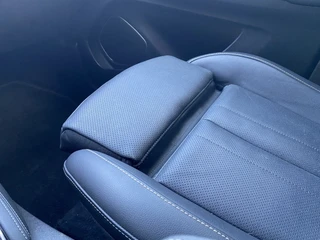 Opel Grandland X 1.2 Turbo Business Executive 130 pk  | 1e eigenaar | dealer onderh. | leder interieur | navigatie | camera | carplay / 36