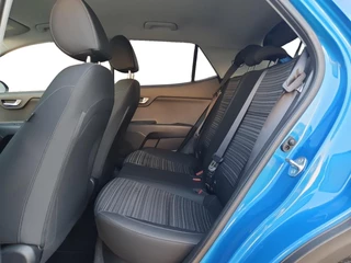 Kia Stonic 1.0 T-GDi MHEV DynamicPlusLine Navi | Stoel en stuurverwarming | Camera | Keyless met startknop | Apple Carplay / Android Auto | Getinte ramen achter | Fabrieksgarantie | NAP / 11