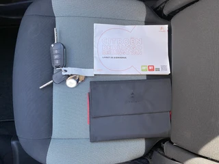 Citroën Berlingo 1.2 PureTech Feel  | dealer onderh. | navigatie | cruise control | airco | parkeersensoren | all season banden / 36