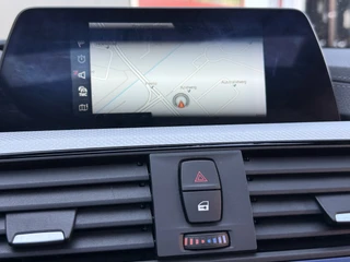 BMW 3 Serie Touring BWJ 2019 330i 252 PK High Executive M-SPORT AUTOMAAT | PANO | LEDER | STOELVERW. | NAVI | CLIMA | CRUISE | FULL LED | 19" LMV | CAMERA | PDC | / 17