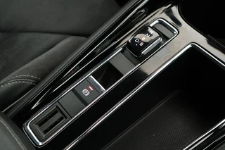 Skoda Enyaq iV 80 Sportline 204pk SOH 96% Stoelverwarming ACC Camera Navigatie / 44