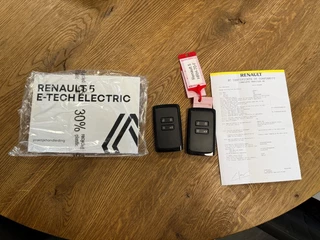 Renault 5 Comfort Range Iconic Cinq 52 kWh Direct beschikbaar ACC H&K / 58