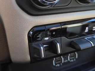 Dodge Ram 1500 4X4 5.7 V8 Crew Cab Laramie| MARGE! |VOL OPTIES!|LPG! / 37