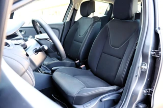 Renault Clio 1.2 Dynamique 120 PK Automaat | Trekhaak | Navigatie | Airco | Parkeersensoren | 16" LM / 5