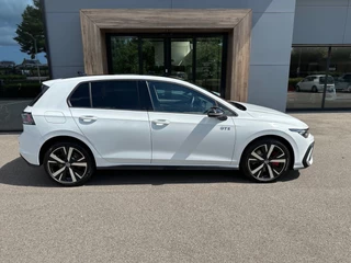 Volkswagen Golf 1.5 eHybrid GTE 272pk Head up | Black Style | IQ light | 360 Camera | Rijklaar incl. garantie / 4