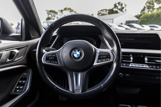 BMW 1 Serie 120i M-Pakket  | NL Auto | LED / 8