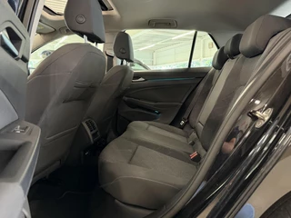 Volkswagen Golf 1.5 TSI Style | Pano | Navi | Winterpakket | ACC | Virtual Cockpit | PDC ( Vestiging - Nieuwegein ) / 30