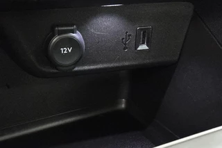 Opel Mokka-e Elegance 50-kWh 11kw bl. SOH 100% Achteruitrijcamera Apple CarPlay / 36