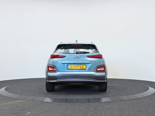 Hyundai Kona EV Comfort Smart 64 kWh | Warmtepomp | 3 fase laden / 9