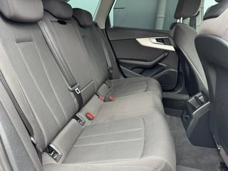 Audi A4 Avant 35 TFSI * AUTOMAAT * Black Pakket * Navigatiesysteem * Stoelverwarming * 56.000KM! * ZEER Netjes! * / 24