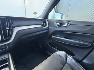 Volvo XC60 2.0 D4 Inscription R-Design Adapt.Cruise Apple Carplay Voll.Onderhouden / 25