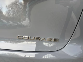 Voyah Courage Business Edition 80 kWh / 11