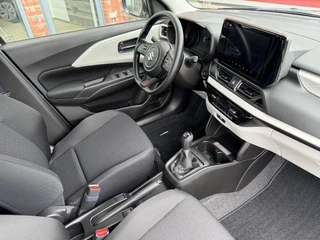 Suzuki Swift 1.2 Comfort Smart Hybrid / 5