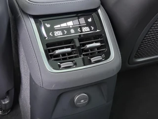 Volvo XC90 2.0 T8 Plug-in hybrid AWD Plus Dark ACC | APPLE CARP. | 7. PERSOONS | PANNO. DAK | 360˚ CAMERA | / 7