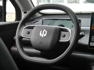 Leapmotor C10 Design ProMax AWD 81.9 kWh | Irmscher | Dutch edition | Unieke auto 004/100 | Verlaagd | Spoiler | 598 PK | 0-100 in 4 seconden | Wltp 437 km | 1500kg trekgewicht | Stoel en stuurverwarming | Stoel ventilatie | Panorama dak | 20 inch lichtmetalen velgen | 360 graden camera / 26