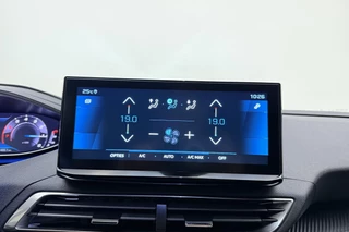 Peugeot 3008 1.2T Allure Pack Business | Navigatie | Achteruitrijcamera | Parkeersensoren | Keyless Entry | LED koplampen | Privacy Glass | Apple Carplay/Android Auto / 23