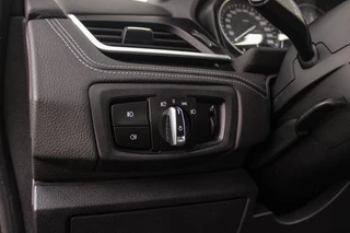 BMW 2-serie Active Tourer 225xe Luxury | Driving Assistant Plus | Panoramadak | Fileassistent | Active Cruise control | Head-up | HiFi audio | Sportstoelen | Rijstrooksensor | Keyless entry / 42