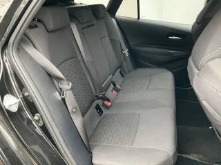 Toyota Corolla Touring Sports 1.8 Hybrid Stoel/Stuurverw. Business Plus / 23