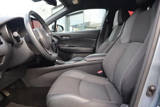 Toyota C-HR 1.8 HYBRID STYLE APPLE/ANDROID STOELVERW. BLIND-SPOT NAVI AD-CRUISE HALF-LEDER 18"LM-VELGEN / 19