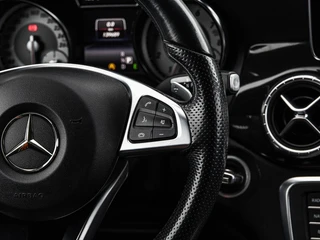 Mercedes-Benz CLA-klasse Shooting Brake 200 OrangeArt AMG Night Edition 156 PK | Panoramadak | Bi-xenon | Camera | Stoelverwarming | Navigatie | 18" / 19