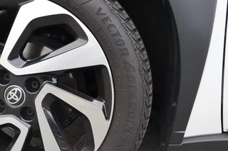 Toyota Aygo X PULSE APPLE/ANDROID 17''LM-VELGEN ALL-SEASON PRIVACY-GLASS CAMERA ADAP. CRUISE / 13