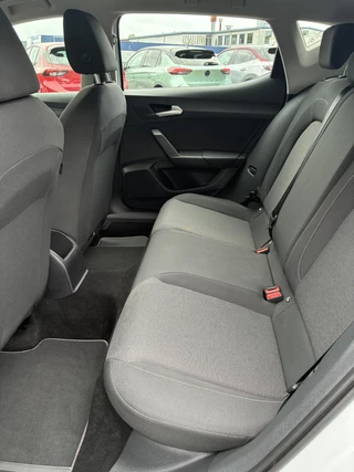 SEAT Leon 1.0 TSI Reference 5 Deurs | Climate control | Apple Carplay/Android Auto | Elektrisch Pakket | LED Verlichting | DAB | Cruise control / 41