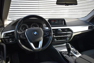 BMW 5 Series TOURING 530I AUT. 252PK EXECUTIVE El. A-KLEP / PDC V+A / 18 LM. VELGEN / 19