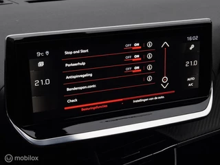 PEUGEOT 2008 1.2 PURETECH ALLURE AUTOMAAT/CAMERA/FULL LED/KEYLESS/HALF-LEDER/I-COCKPIT / 32