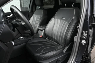 Ford Kuga 2.5 PHEV Vignale / 8