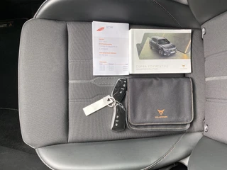 CUPRA Formentor 1.4 e-Hybrid Business 204 pk AUT  | 1e eigenaar | dealer onderh. | SOH 97% | navigatie | memory stoel | camera | stoel/stuurvw. / 39