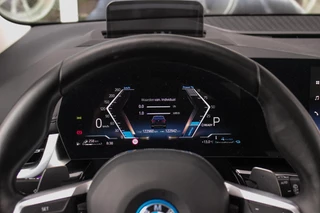 BMW 2-serie Active Tourer 230e xDrive Luxury Line | 1e eigenaar | BTW auto | Driving Assistant | Harman Kardon | 360 camera | Panoramadak | Head-up | M-sportstuur | Keyless entry / 25