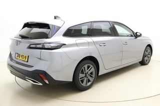 Peugeot 308 SW 1.2 PureTech Allure | Apple carplay/Android auto | Parkeercamera V + A | Electronic climate control | Draadloze telefoonlader | Stoelverwarming | Navigatie | Parkeersensoren V+A | Automaat / 2