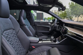 Audi RS6 Avant RS 6 TFSI quattro  | DYNAMIC PLUS | KERAMISCH | CARBON | HUD | B&O | KOELING | NIGHTVISION | 4WIELSTURING | / 33