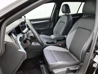 Volkswagen Golf 1.5 eTSI Black Line CAMERA | IQ Light + Grill | VIRTUAL / 7