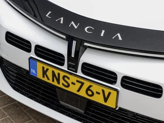 Lancia Ypsilon 1.2 Turbo Hybrid LX / 4