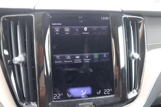 Volvo XC60 T6 Recharge AWD Inscription | Stoelverwarming | Trekhaak | Parkeercamera | Panoramadak | Pilot Assist |  BLIS  | Leder | Keyless / 55