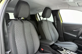 Peugeot 208 1.2 Hybrid e-DCS6 Allure | 110PK | AUTOMAAT | HYBRID | Navigatie | Parkeercamera Voor & Achter | Dodehoek Detectie | / 15