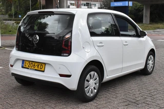 Volkswagen Up! 1.0 1e Eigenaar | Parkeercamera | Cruise Control | Climate | 12 mnd BOVAG garantie | Whatsapp 06-53188999 / 12