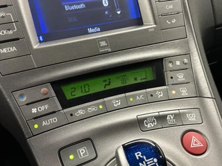 Toyota Prius 1.8 Plug-in Dynamic Business CAMERA NAVI ECC CRUISE TREKHAAK. / 53