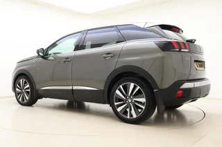 Peugeot 3008 1.2T GT Line 130pk | Navigatie | Achteruitrijcamera | Climate Control | LED koplampen | Handsfree kofferklep | Keyless Entry & Start | Apple Carplay & Android Auto | 19'' Lichtmetalen velgen | 1.400kg trekgewicht | 1e eigenaar / 13